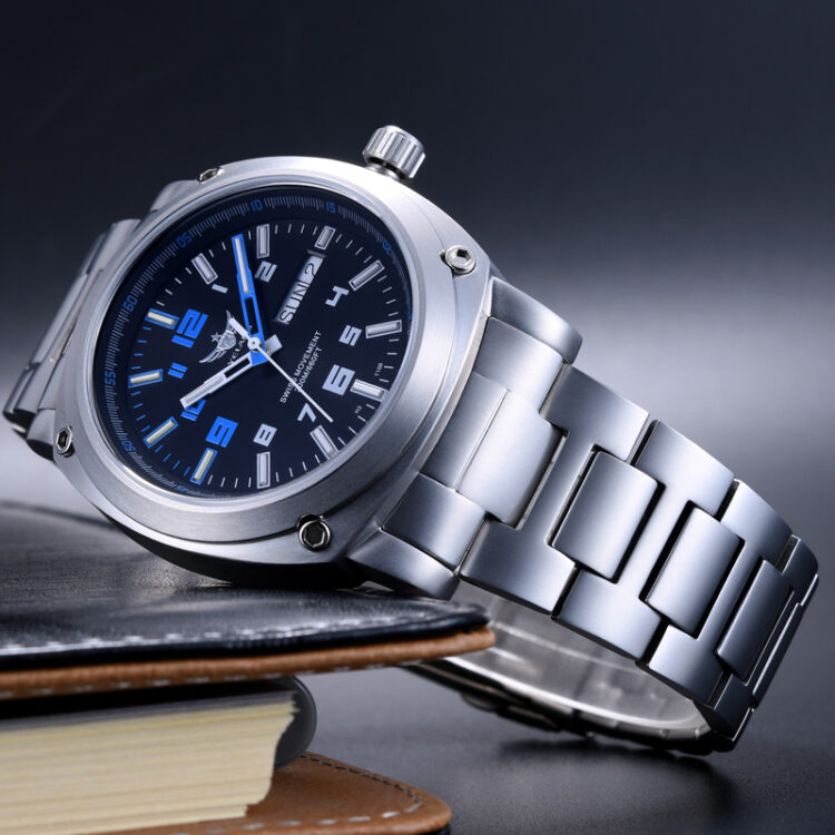 Yelang Men Automatic Watch Mens Titanium Watches T100 Tritium Luminous Military Wristwatch 100m